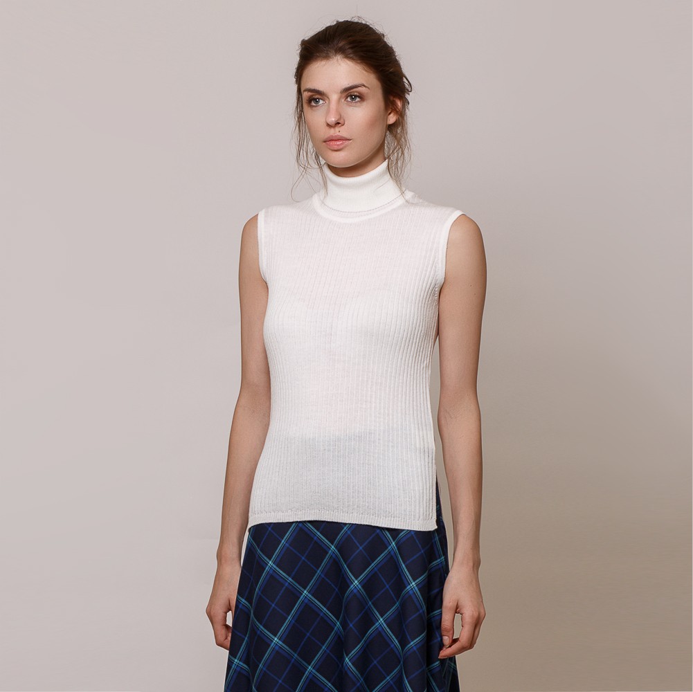 Filina wool knit white top