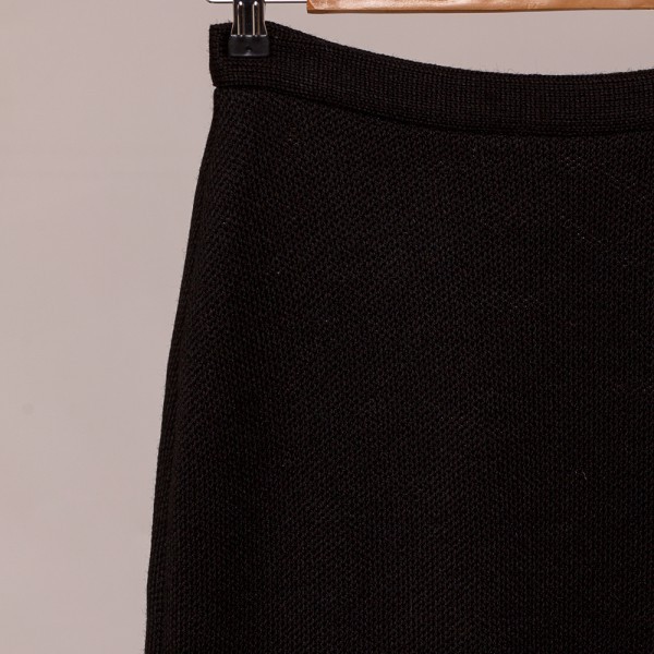 Tulla pure wool knit short skirt black