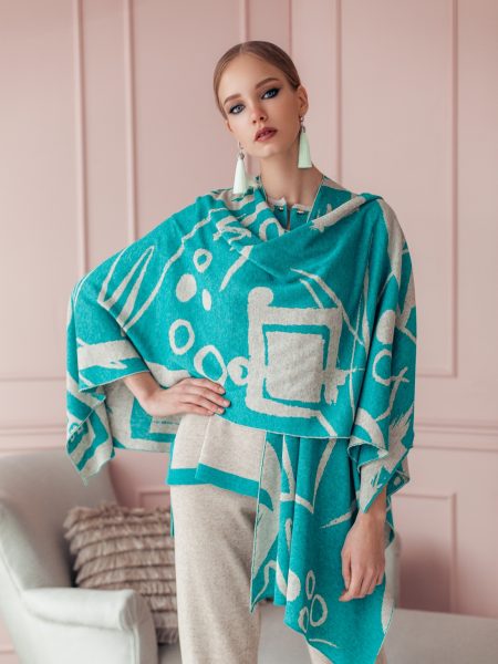 Skarlet linen poncho