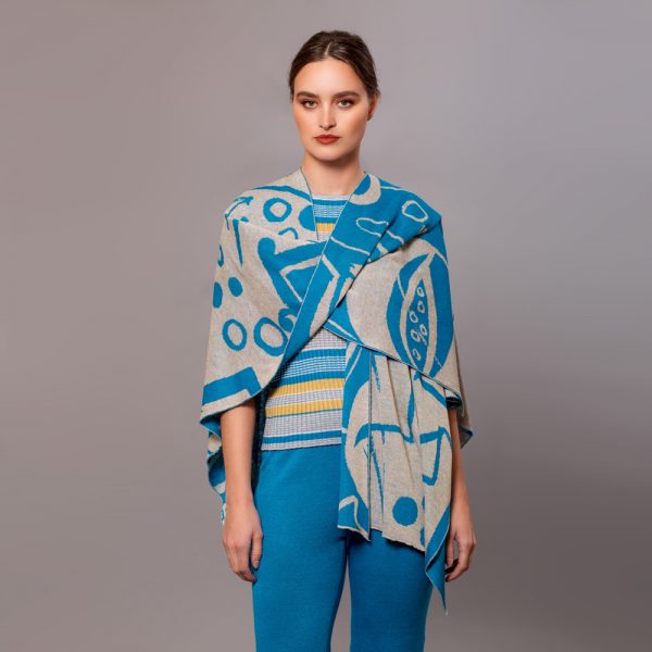 Skarlet linen with geometric pattern poncho blue lagoon