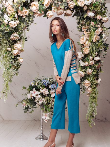 Pullover PL297 and pants TR068