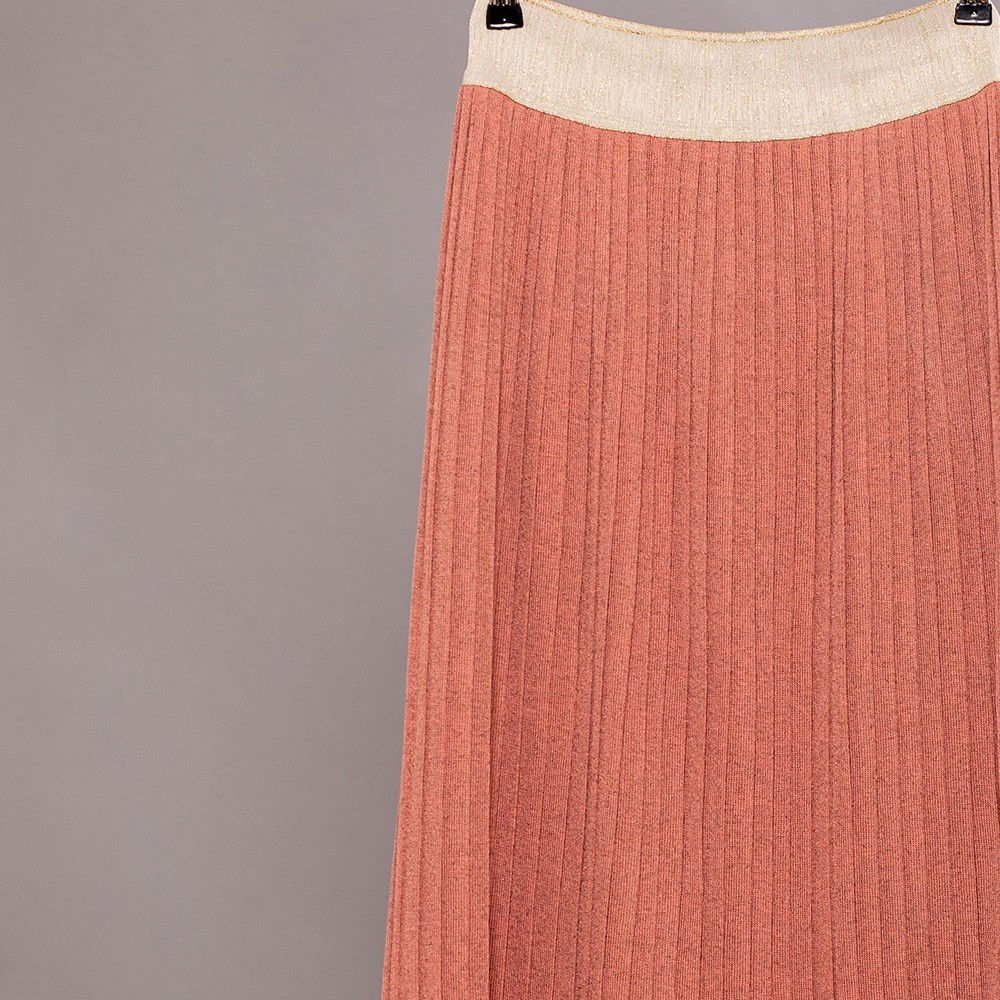 Sk108-Linja-flamingo-viscoose-skirt crop Linja юбка плиссе цвета фламинго