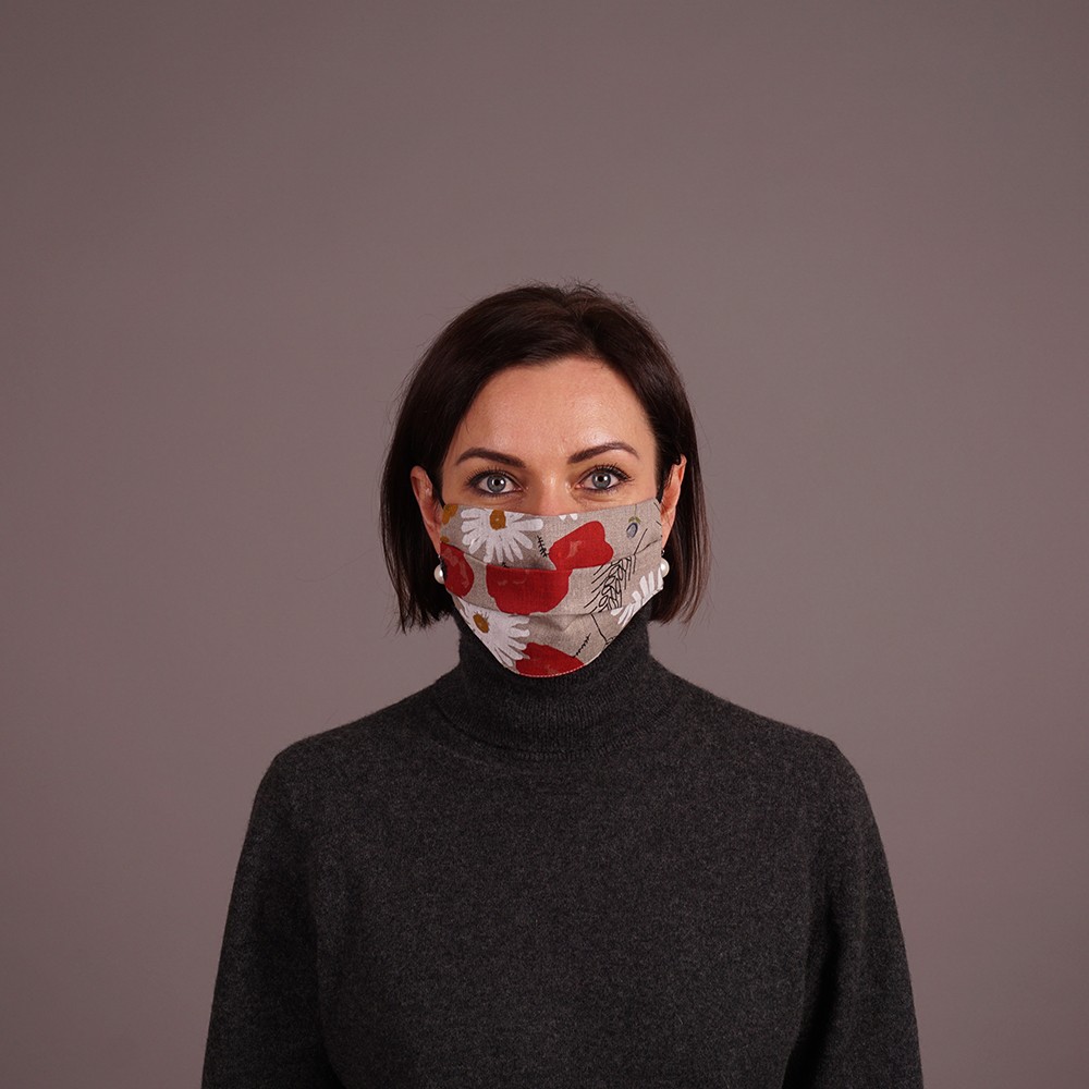 mask-natural chamomille print front Linane kahekihiline hall mask lilled