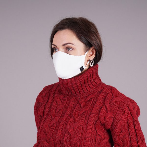 White knitted reusable mask