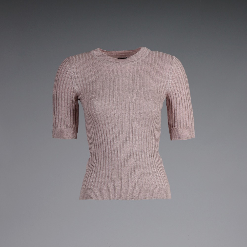 Leona knit top with a round neckline light pink