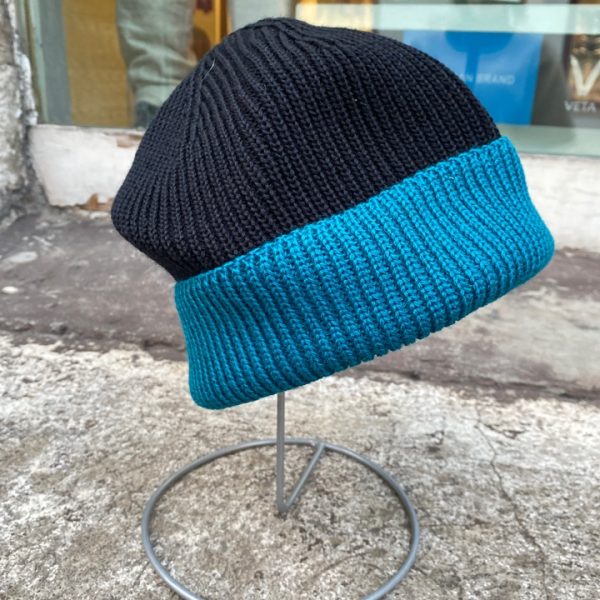 Arno двухцветная шапка из шерсти черно-бирюзовая