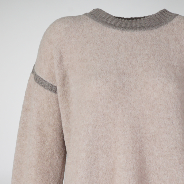 Janice O-neck beige knit pullover