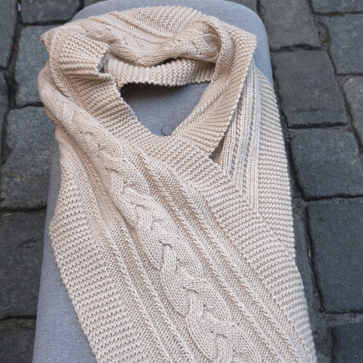 Tresse alpaca cable knit scarf Beige
