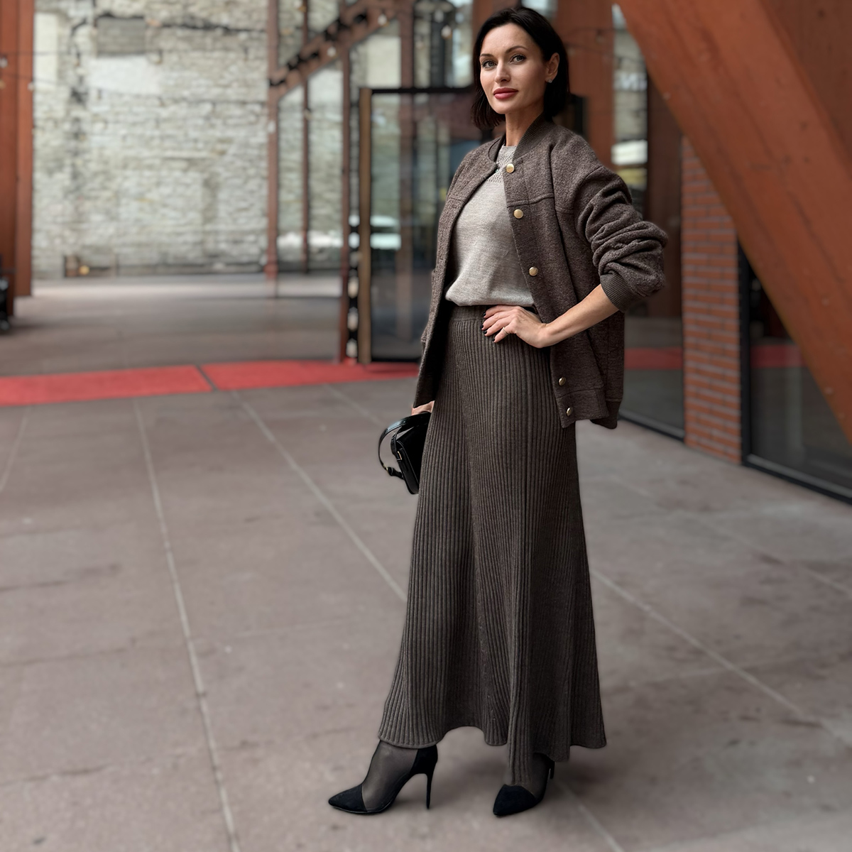 Mirta wool midi brown skirt