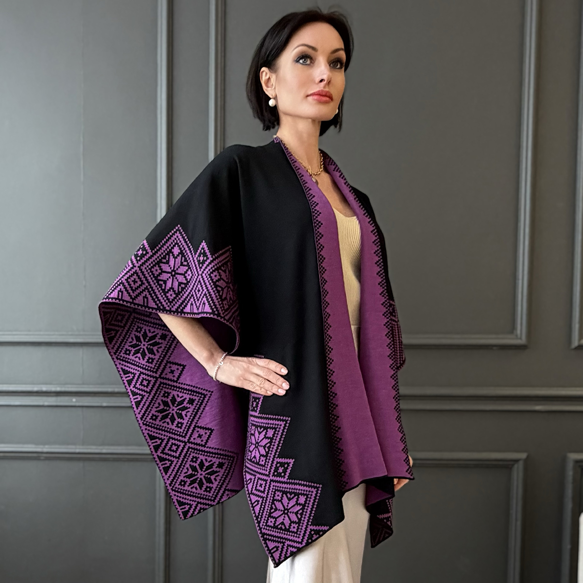 Пончо Nordstar из чистой шерсти черно-ягодного цвета